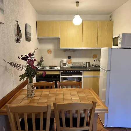 2p, 4 Pers, Terrasse, Parking, A 250m - - Fr-1-251-853